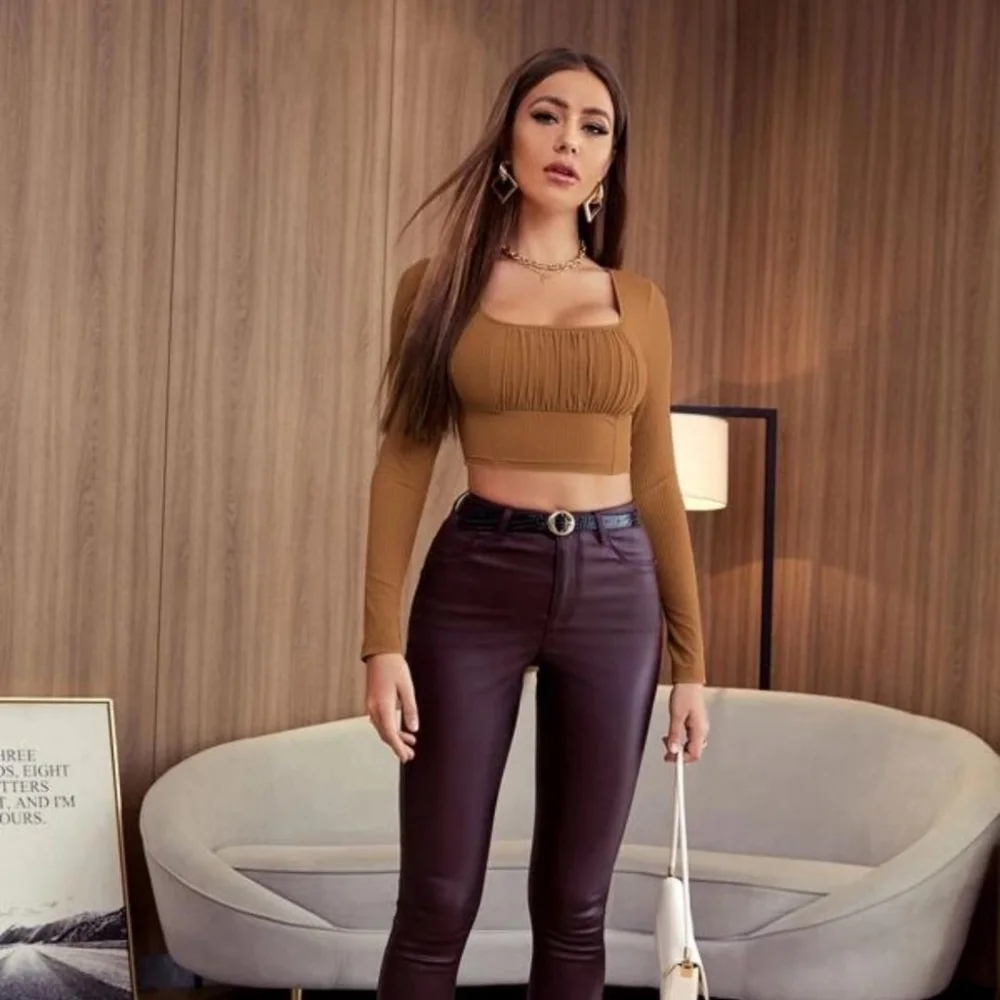 Canelado Franzido Cropped | Raryel Preto