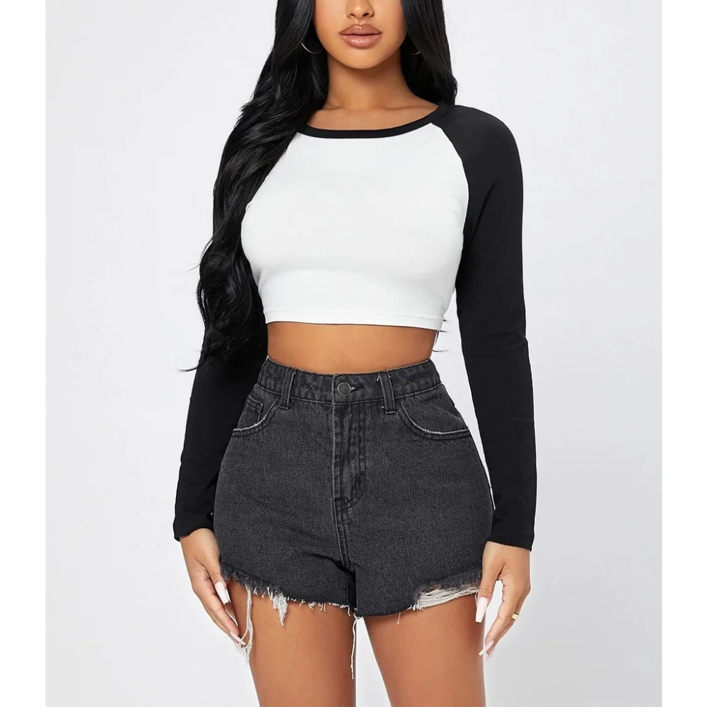 Blusa Cropped Manga Longa Raglan - Moda Feminina BRANCO/PRETO