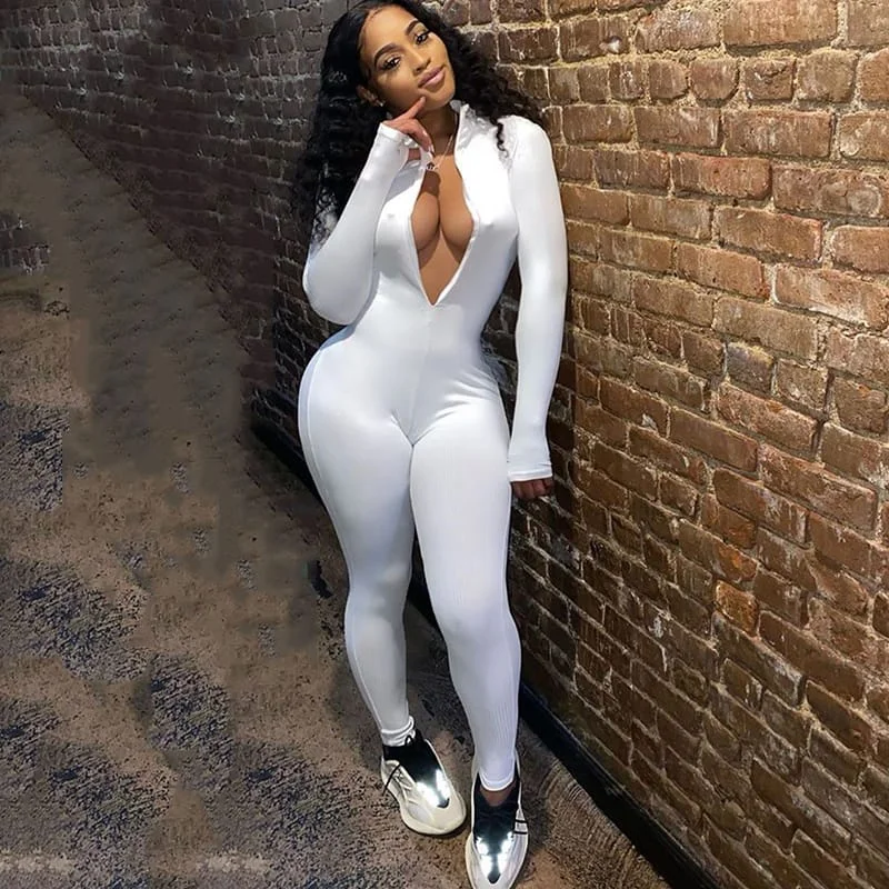 Moda feminina: Macacão Suplex Manga Curta com Zíper Preto Suplex -302