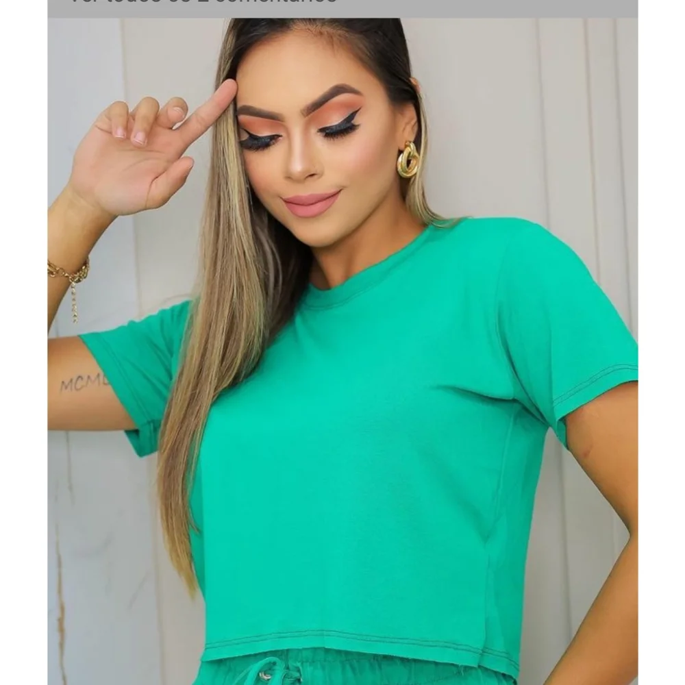 Blusa Cropped Feminina Estilosa Soltinha Tshirt Larguinha P