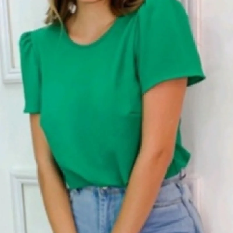 Tendência Verão 2023: Blusa Feminina Manga Curta em Várias Cores Verde Bandeira Duna