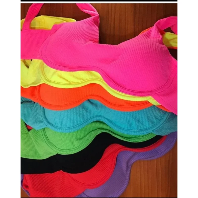 Calcinha asa delta com aro texturizado, biquíni Preto