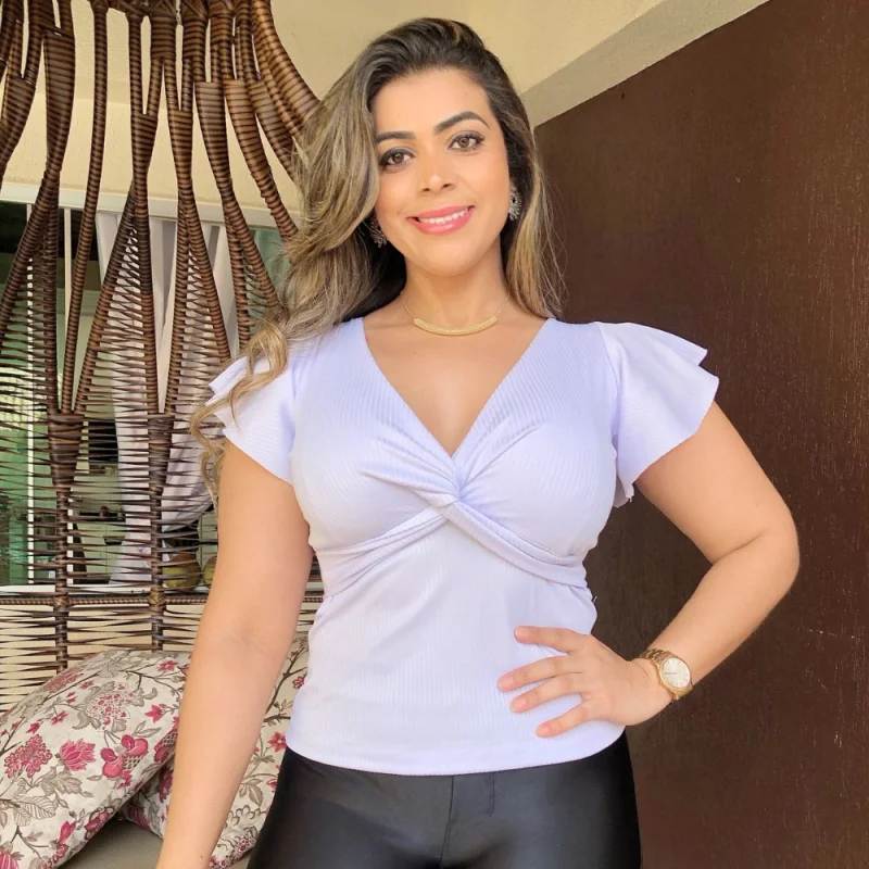 Promoção Blusa Manga Curta Decotada Canelada - P M G Preta