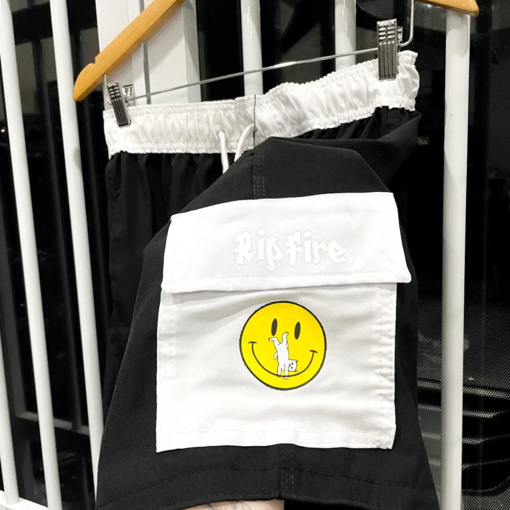 Bolsos Elastano Tac Tel Skate Bermuda Masculina Smile Ripfire Cargo 3 Preto c/ Branco