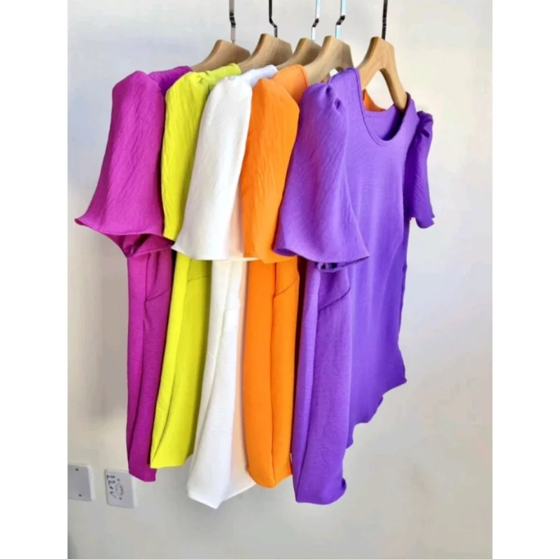 Tendência Verão 2023: Blusa Feminina Manga Curta em Várias Cores Verde Bandeira Duna