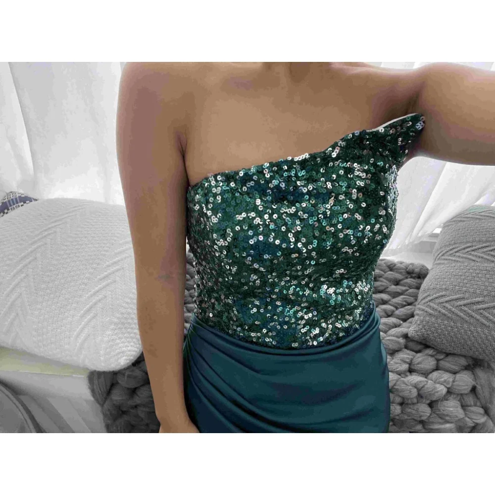 Vestido de festa longo feminino com fenda alta, lantejoulas e detalhes em patchwork Lótus Rosa