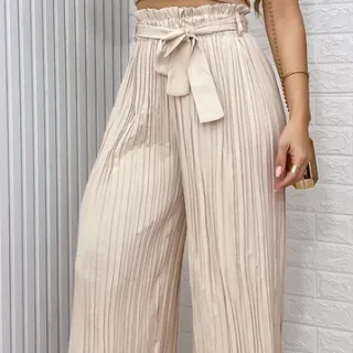 Moda Feminina: Calça Pantalona Lisa Plissada com Cinto Amarrada - Verde