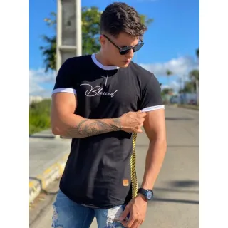 Camiseta estampada masculina manga curta longline - PRETA COM AZUL