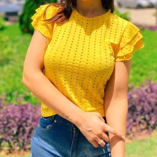 Blusa feminina lesie com babado na manga, tshirt de malha - moda blogueira