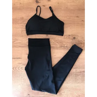 Legging Suplex Fitness Feminina com Top Alcinha - Conjunto Academia (COMPRE CONFORME SUAS MEDIDAS) - PRETO M
