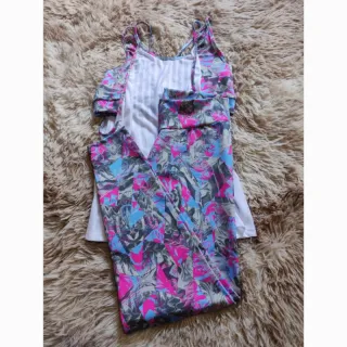 Moda Fitness Feminina: Kit Conjunto Trio Calça E Top + Blusa Embutida em Promoção - 33