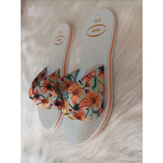 Estampa florida: chinelos rasteirinha feminino com várias opções - Floral rosa001