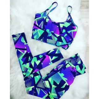 Conjunto Fitness Top com Bojo + Calça Legging Empina Bumbum + Brinde - G-42