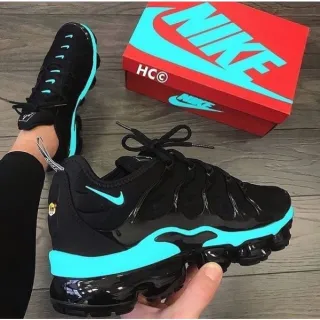 Lançamento oficial!! Sneakers Tênis Vapor Max plus Vapormax - Preto