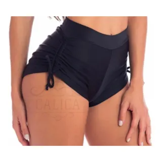 Moda Praia Feminino: Biquíni Calcinha Shorts Sunquini Forrado e Ajustável - Preto
