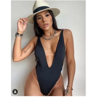 Body U Cavado Decotado Feminino com Bojo - Ref Body U - Vermelho