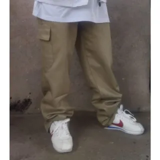 Calça Larga Unissex Skate Cargo com Bolso Lateral - Caqui