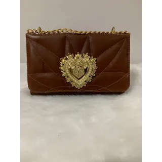 Vários Looks - Bolsa Transversal DG Coração Dourado Feminina - Branco