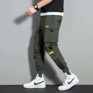 Calça Masculina Solta com Bolso Lateral Cargo - Skate Hip Hop - Preto