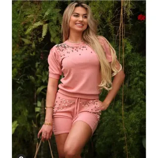 Conjunto Feminino manga bufante shorts blusinha pérolas verão 2021