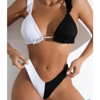 Babado Asa Delta Biquini Duas Cores Cortininha com Bojo