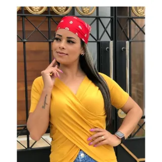 Moda Feminina Blusa Cruzada Decotada Manga Curta Transpassada - Fúcsia