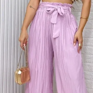 Moda Feminina: Calça Pantalona Lisa Plissada com Cinto Amarrada - Verde