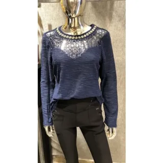 Blusa de Linho Manga Longa Feminina com Detalhe de Pérolas - Rose