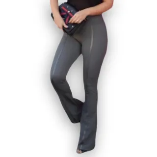 Calça Flare Feminina Crepe Cintura Alta com Detalhe em Cirrê - Preto