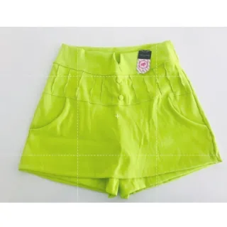 Bermudinha Feminino Bengaline Botões Cobertos - Caramelo