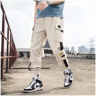 Calça Masculina Solta com Bolso Lateral Cargo - Skate Hip Hop - Preto