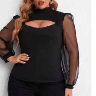 Blusa PlusSize de Malha Canelada com Manga Comprida em Tule