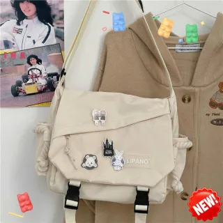 Bolsa Coreana Retrô de Nylon - Grande Capacidade Harajuku - Preto + Emblema + Dinossauro