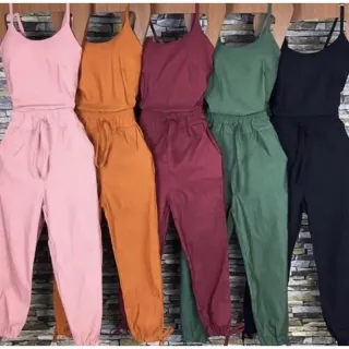 Tendência: Macacão Jogger Bengaline P M G GG - Vermelho