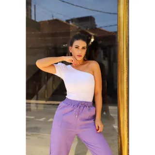 Linhão liso calça jogger: conforto e estilo em uma peça versátil - Preto