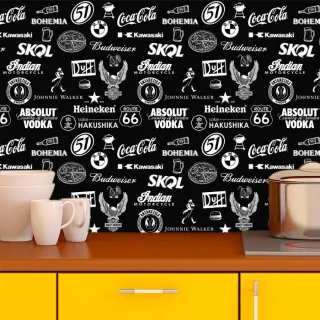 Decoração Gourmet: Papel de Parede Preto e Branco com Tema de Marcas de Cervejas - Único