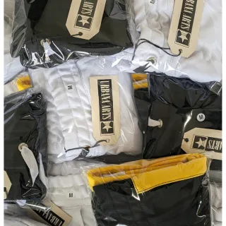 Moda Premium: Calça Jogger Swag Oversized Preta - Calça Branca faixa P/V