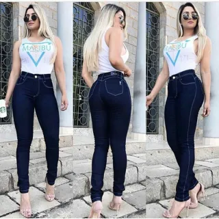 Levanta o Bumbum - Calça Jeans Feminina Cintura Alta - Jeans Fem RASGADO JOELHO preto