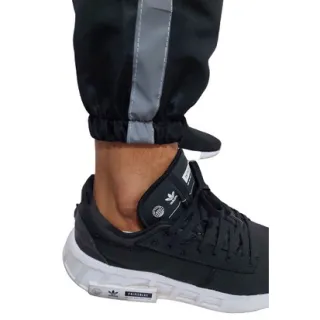 Bolso Lateral e Faixa Refletiva na Calça Jogger Unissex - Branco