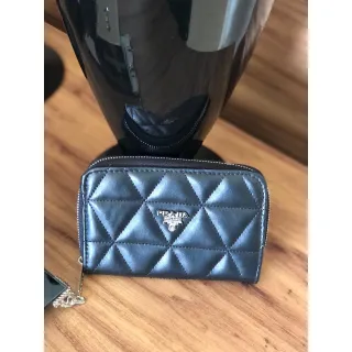 Pronta Entrega Carteira Feminina Marca Famosa Bordada Zíper - Creme