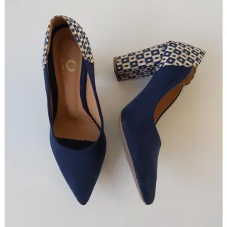 Promoção Scarpin Feminino Confortável - Salto Bloco em Camurça - 36