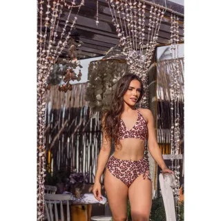 Biquini cintura alta hot pant com estampa de onça, calcinha larga e laço lateral - Raryel - M