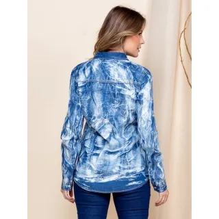 Camisa feminina manchada jeans com botão na manga - modelo 3011 - Azul Claro