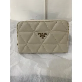 Pronta Entrega Carteira Feminina Marca Famosa Bordada Zíper - Creme