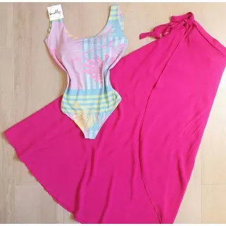 Roupa Feminina: Saia Estampada e Lisa em Viscose - Envelope - Preto