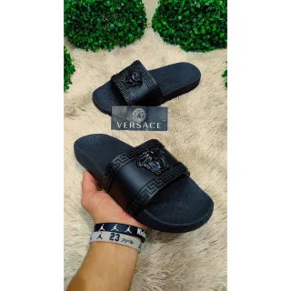 Confortável Chinelo Slide UNISSEX V-E-R-S-A-C-E - L.V/Preto