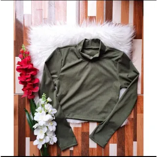 Blusa de Malha com Gola Alta e Mangas Longas - Vermelho Cereja