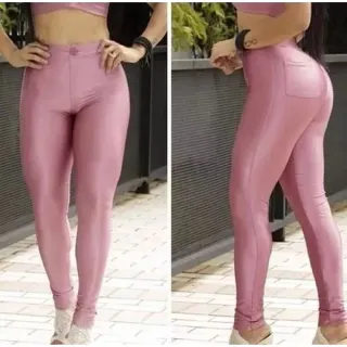 Hot Pants Cintura Alta com Bolsos e Zíper Funcional - Calça Disco Cirrê Feminina - Rose