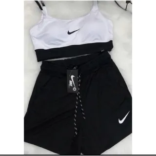 Roupa de Academia Conjunto Fitness Feminino Blusa Top Shorts - PRETO/PRETO