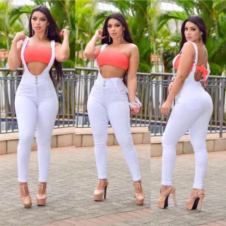 Levanta e Modela Jardineira Salopete Jeans - Raryel - Preto